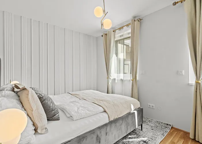 Spacious 3-br - Balcony - Onsite Parking 19,90 Per Day Appartement *